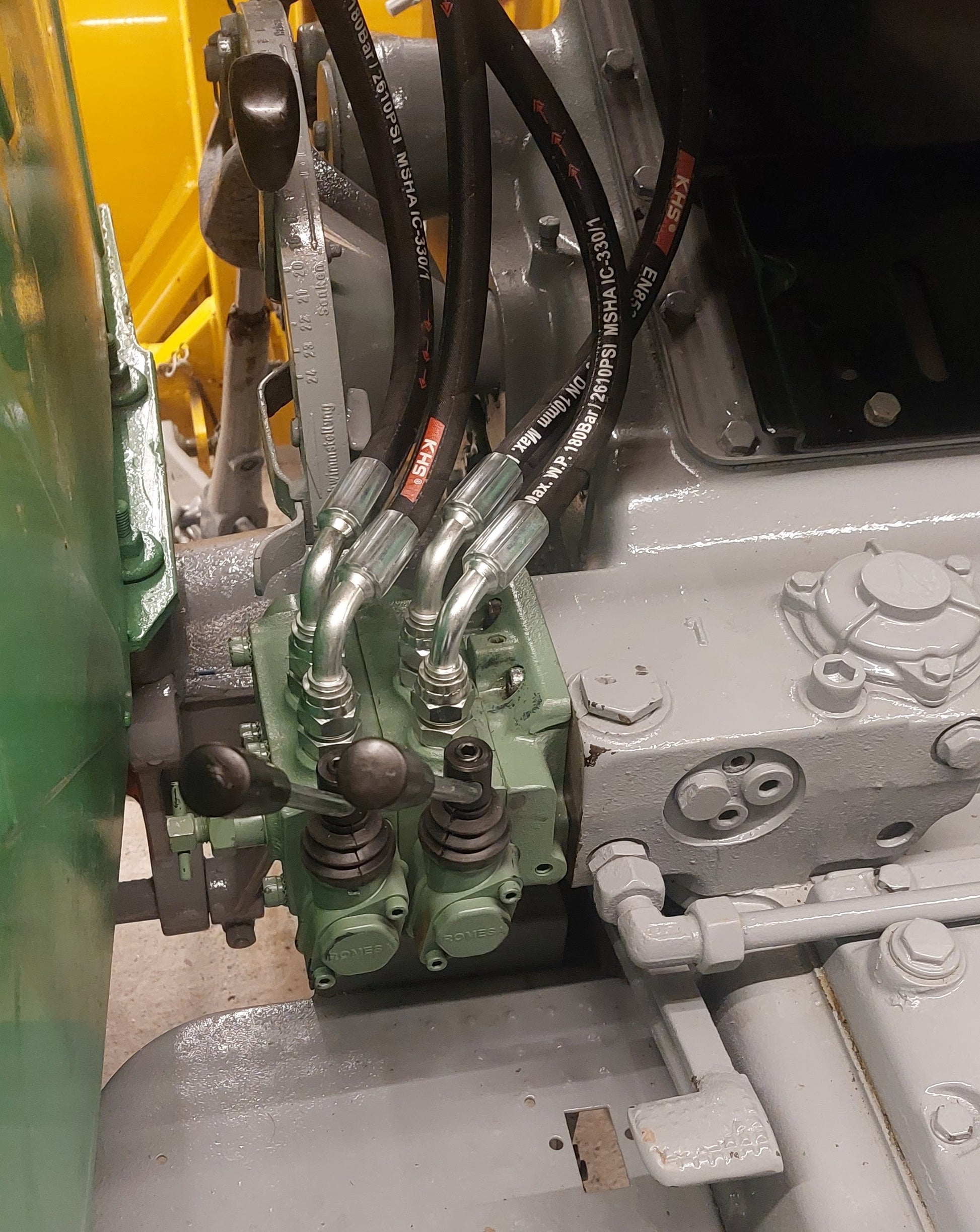 Hydrauliek Steuergerät Doppelspule geignet für Deutz Traktoren 2506-4206-5206 -6206...