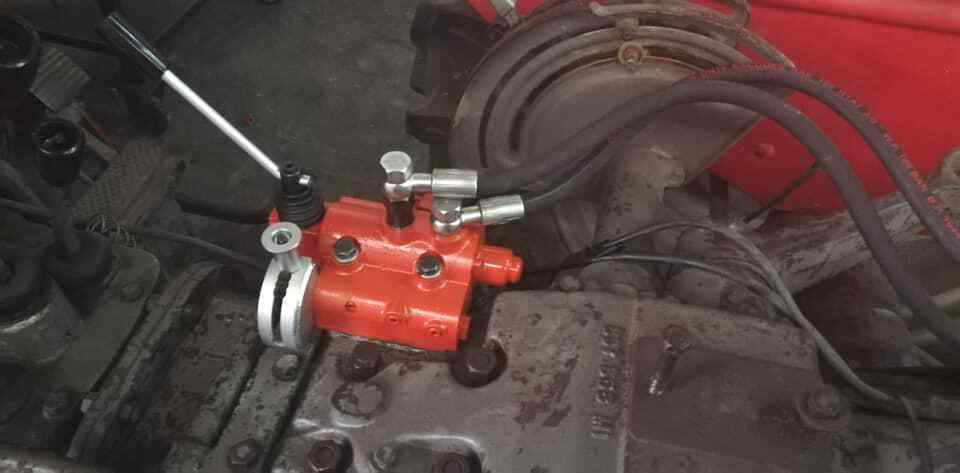 Hydraulic_Remote_Kit_Massey-Ferguson_Orange_